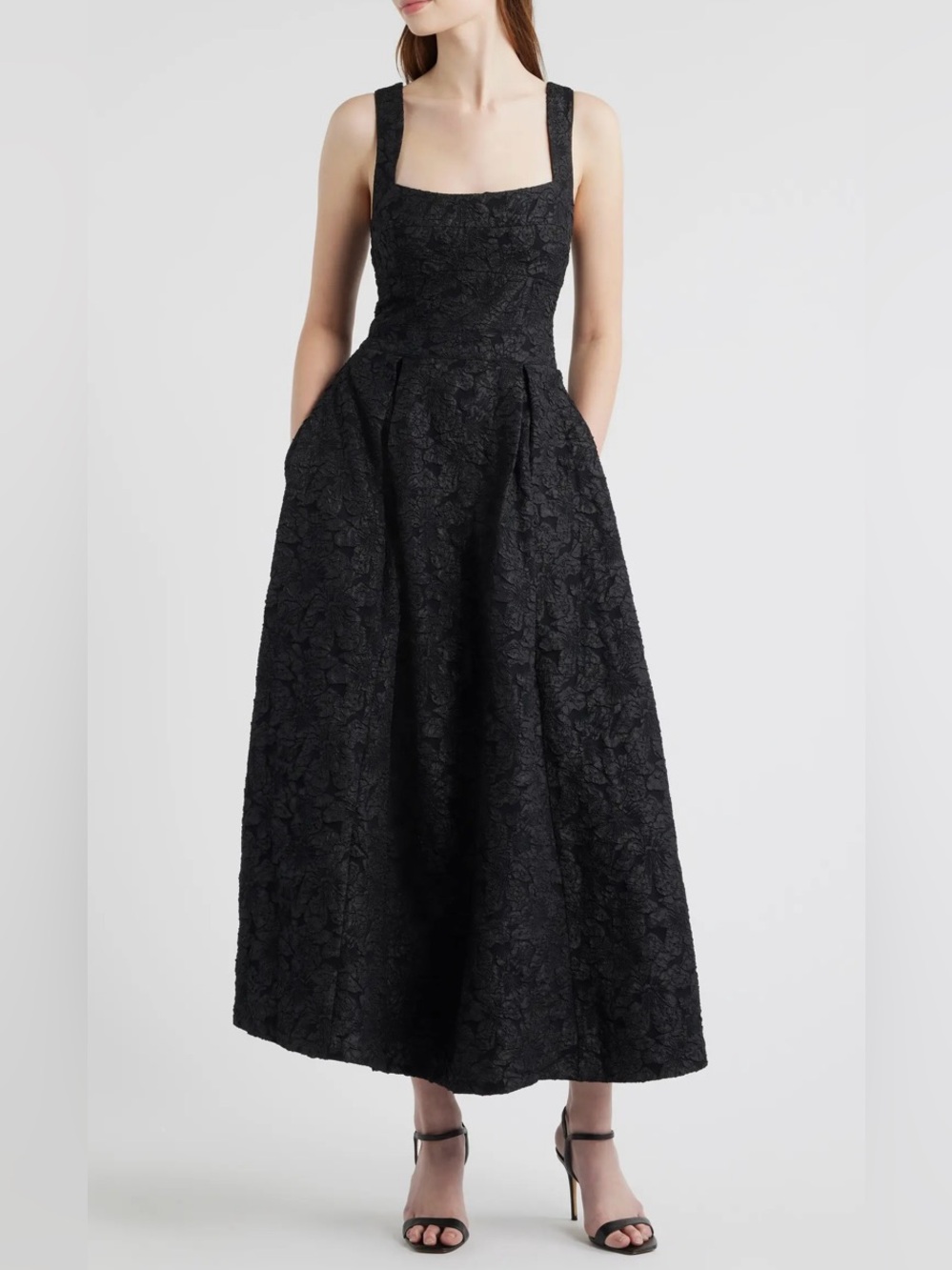 Chelsea28 Floral Jacquard Gown